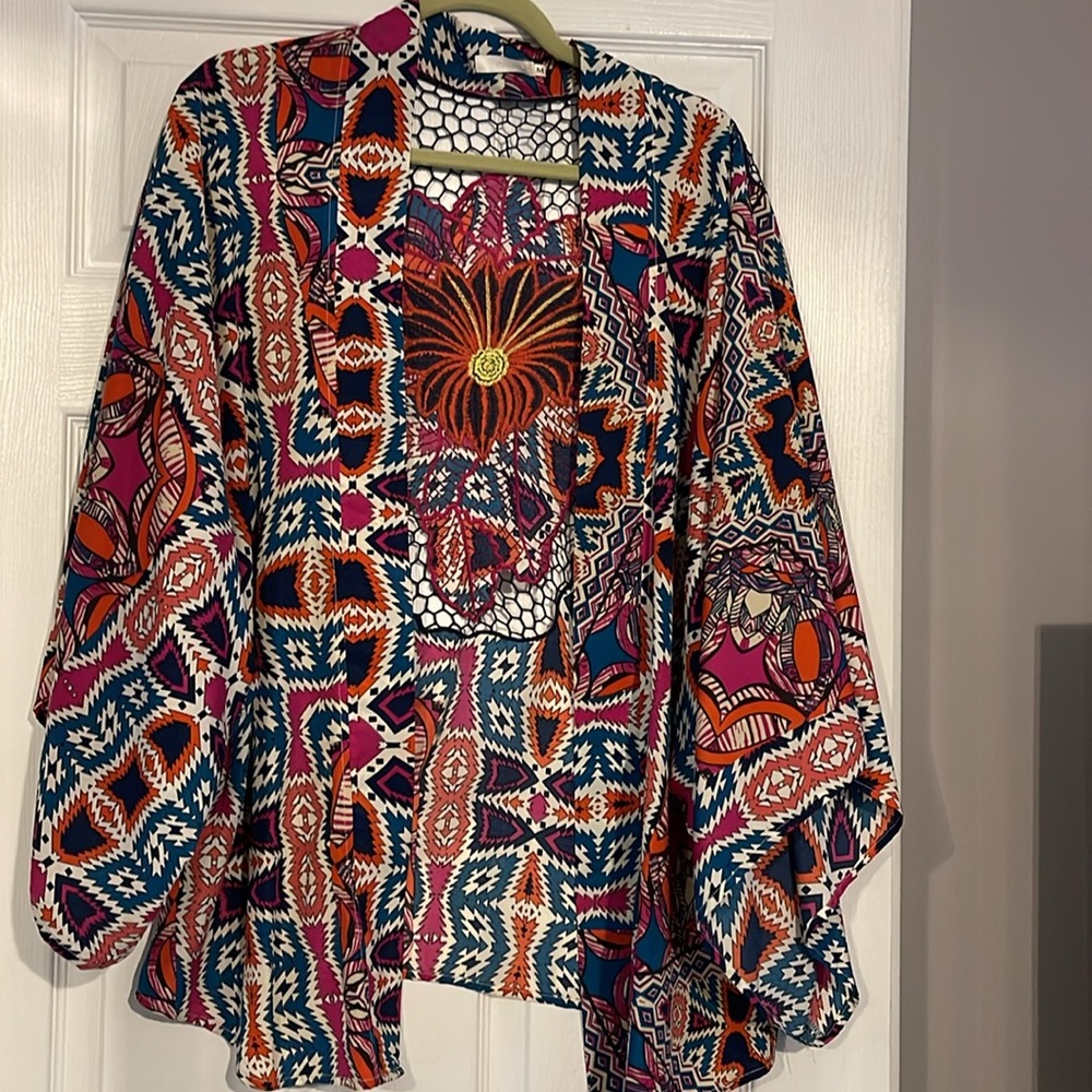 Kimono top/cover-up in lively colors.   Beautiful back